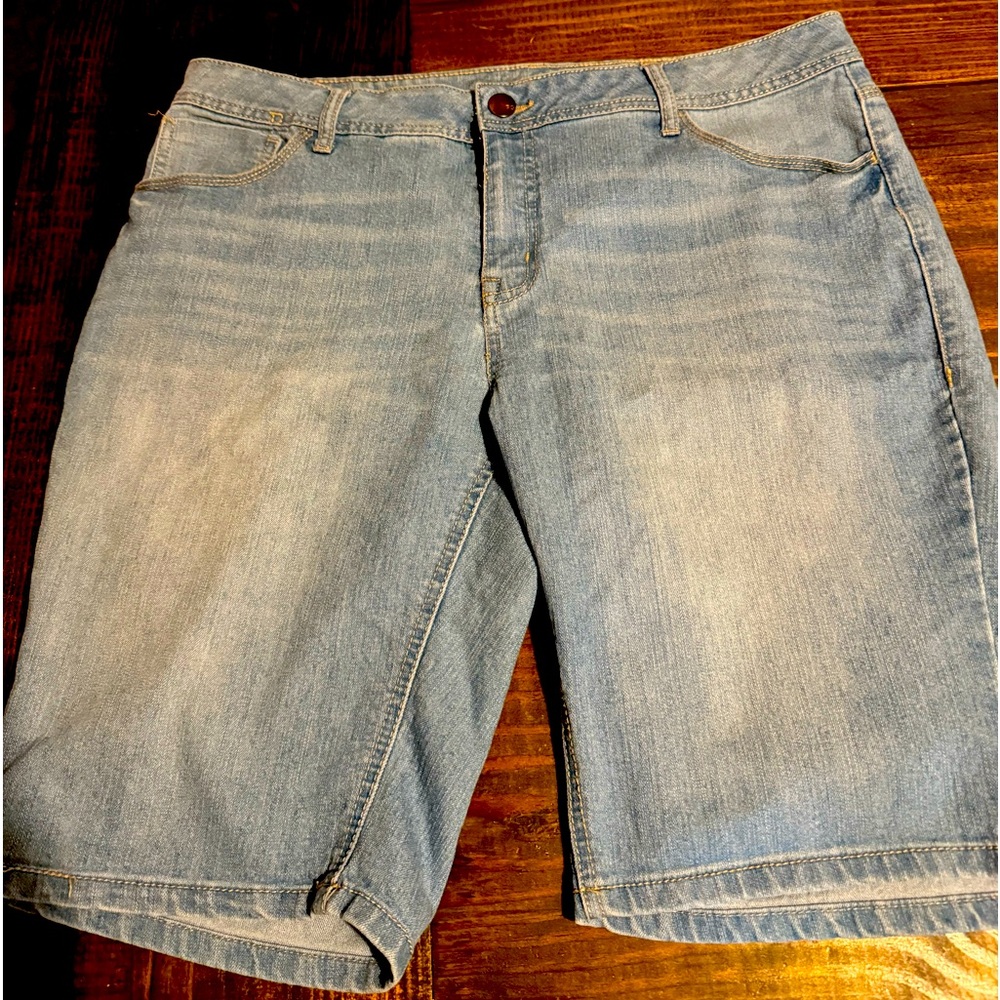 VGUC Jean shorts Faded Glory Sz 18 $10
